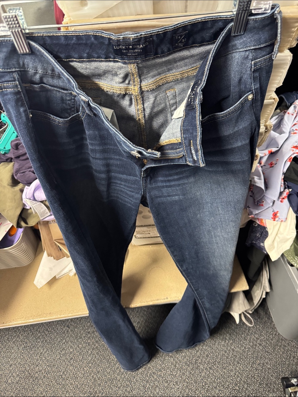 Lucky brand Lolita low rise boot jeans size 14 // 100359
